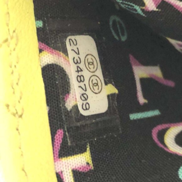 Yellow Chanel Lambskin Cardholder - Picture 7 of 7